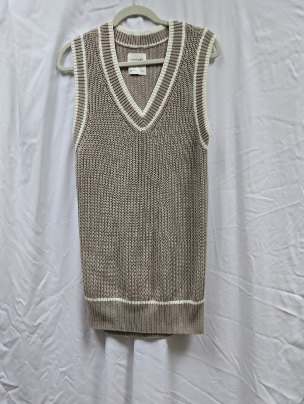 Abercrombie & Fitch Taupe and White Knit Sweater Dress